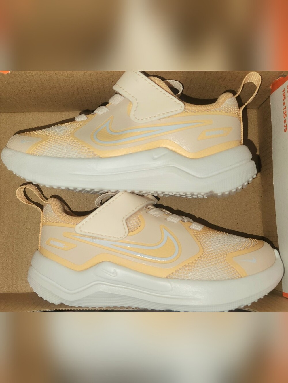 NEW - Toddler Girls Nike Cosmic Runner Peach Color Sneakers - NO BOX
